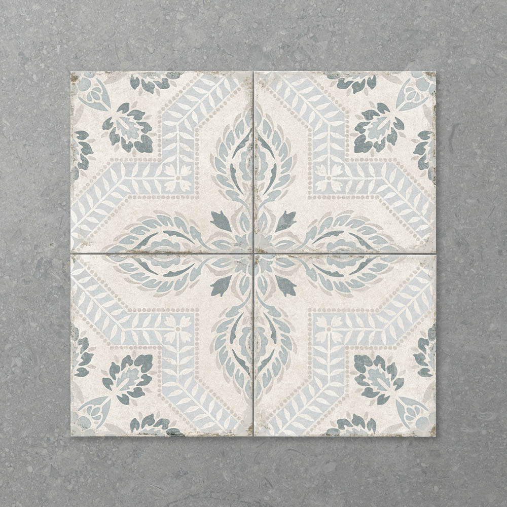 Artisan Rustic Corsica Mistletoe Kiss