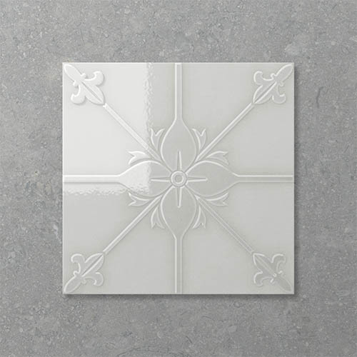 Emporio Manor Silver Leaf