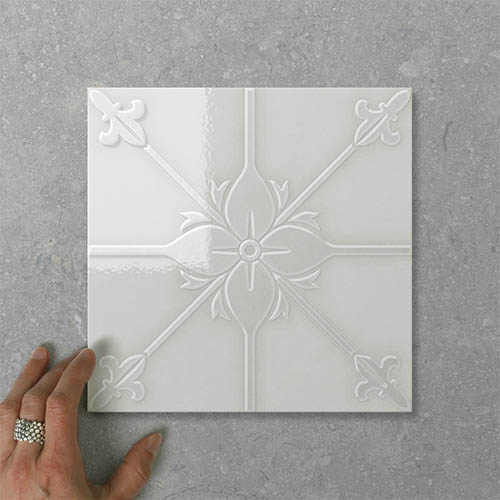 Emporio Manor Silver Leaf