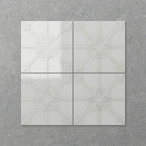 Emporio Manor Silver Leaf