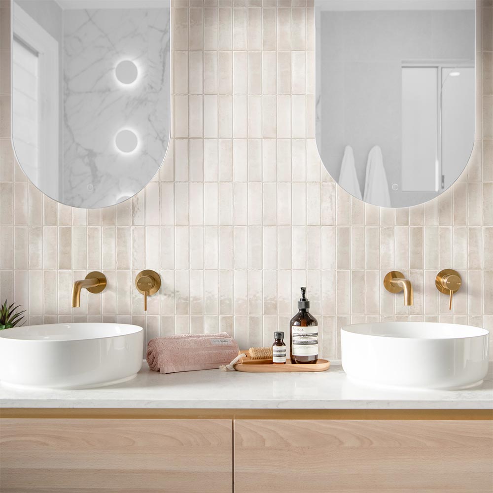 Liora Bejmat (150x50) Sandpiper