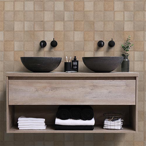 Silhouette Ringlet Mudbrick