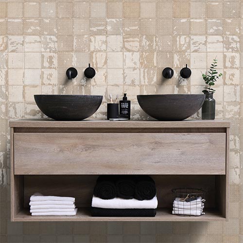 Silhouette Fettle Mudbrick