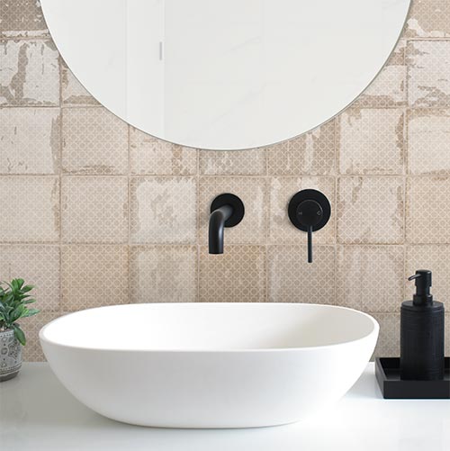 Silhouette Incise Mudbrick