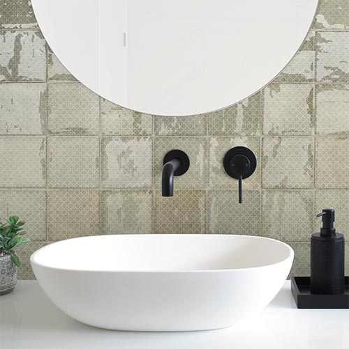 Silhouette Incise Spanish Olive