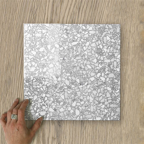 Terrina Large Square (300x300) Silver Lining