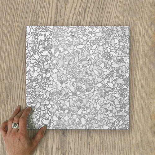 Terrina Large Square (300x300) Silver Lining